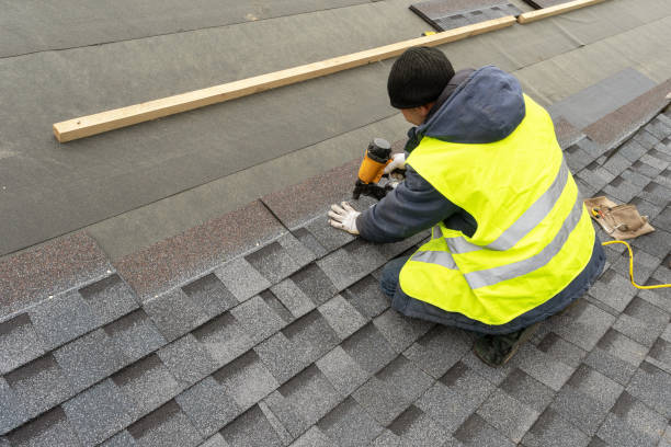 Best Roof Gutter Cleaning  in Bayshore, NC